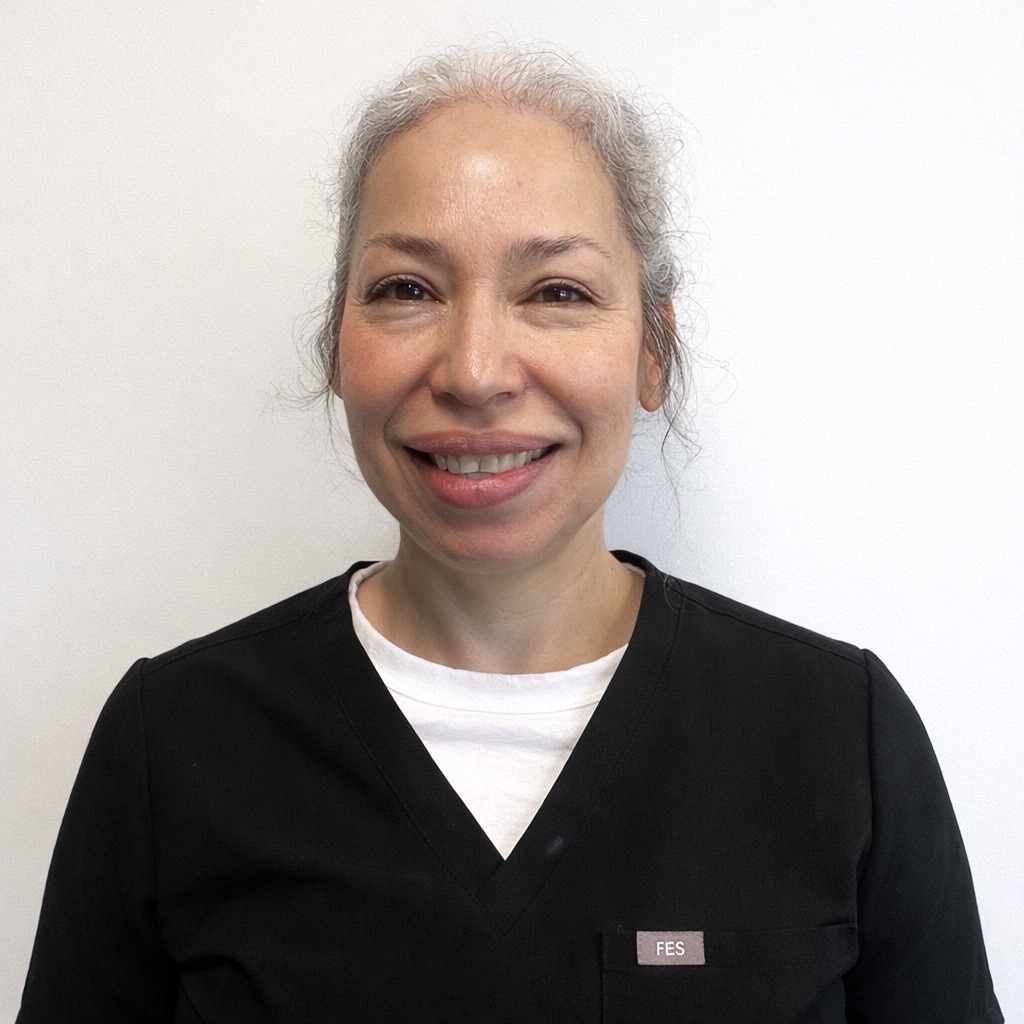Dr. Maribel Reyes de Lobos